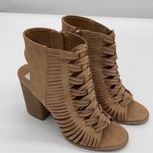 DV by Dolce Vita Alyson Braided Open Toe Heeled Booties 8.5